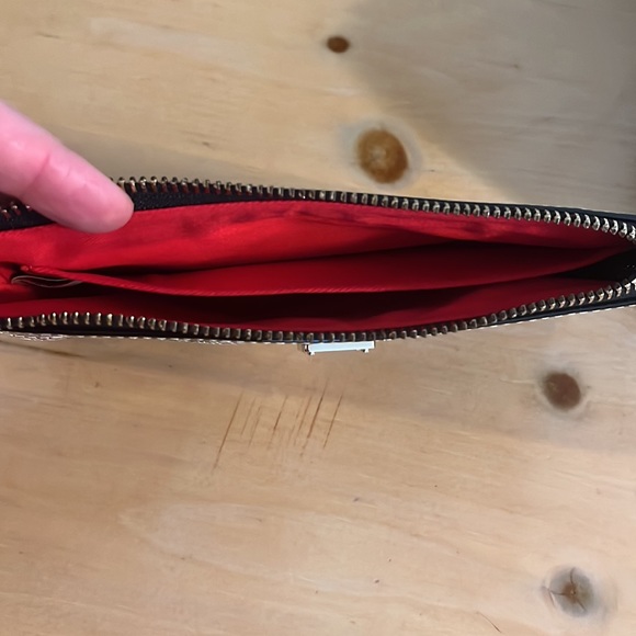 Dooney & Bourke Black Patent Leather & Snakeskin Wristlet. New without tags - Picture 5 of 9